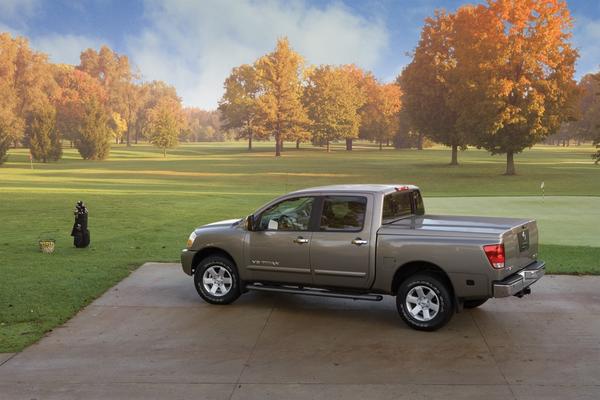 Leer 700 Catlin Truck Accessories